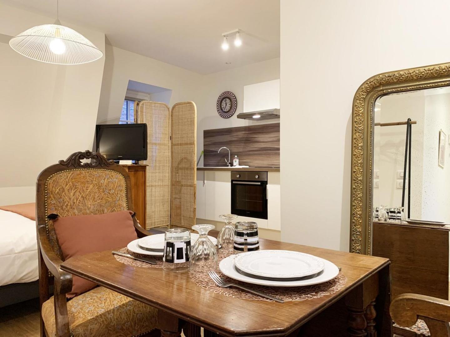 Monet - Appartement Pour 2 Personnes Chartres Exterior foto